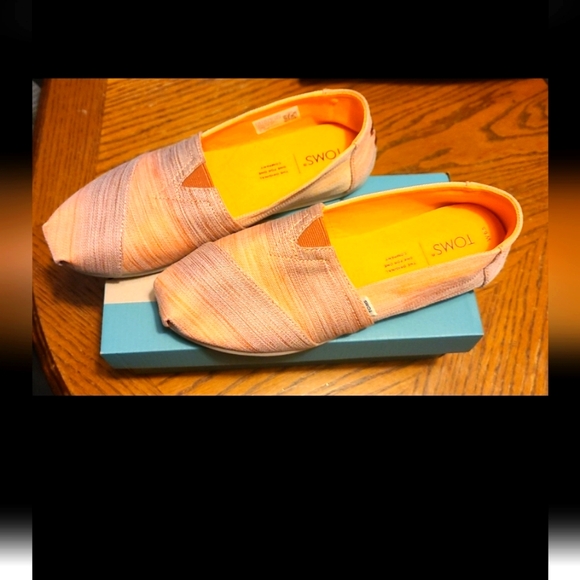 Tom's brown multi digital ombre woven slip on shoes - Picture 2 of 4